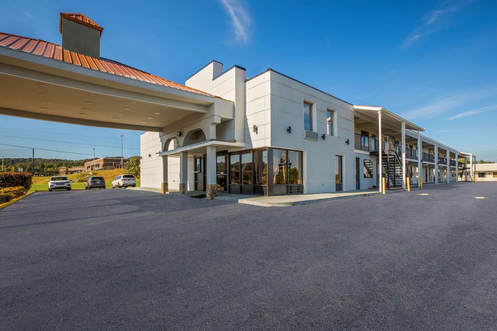 Econo Lodge White Pine Morristown I-81 & I-40 Split エクステリア 写真