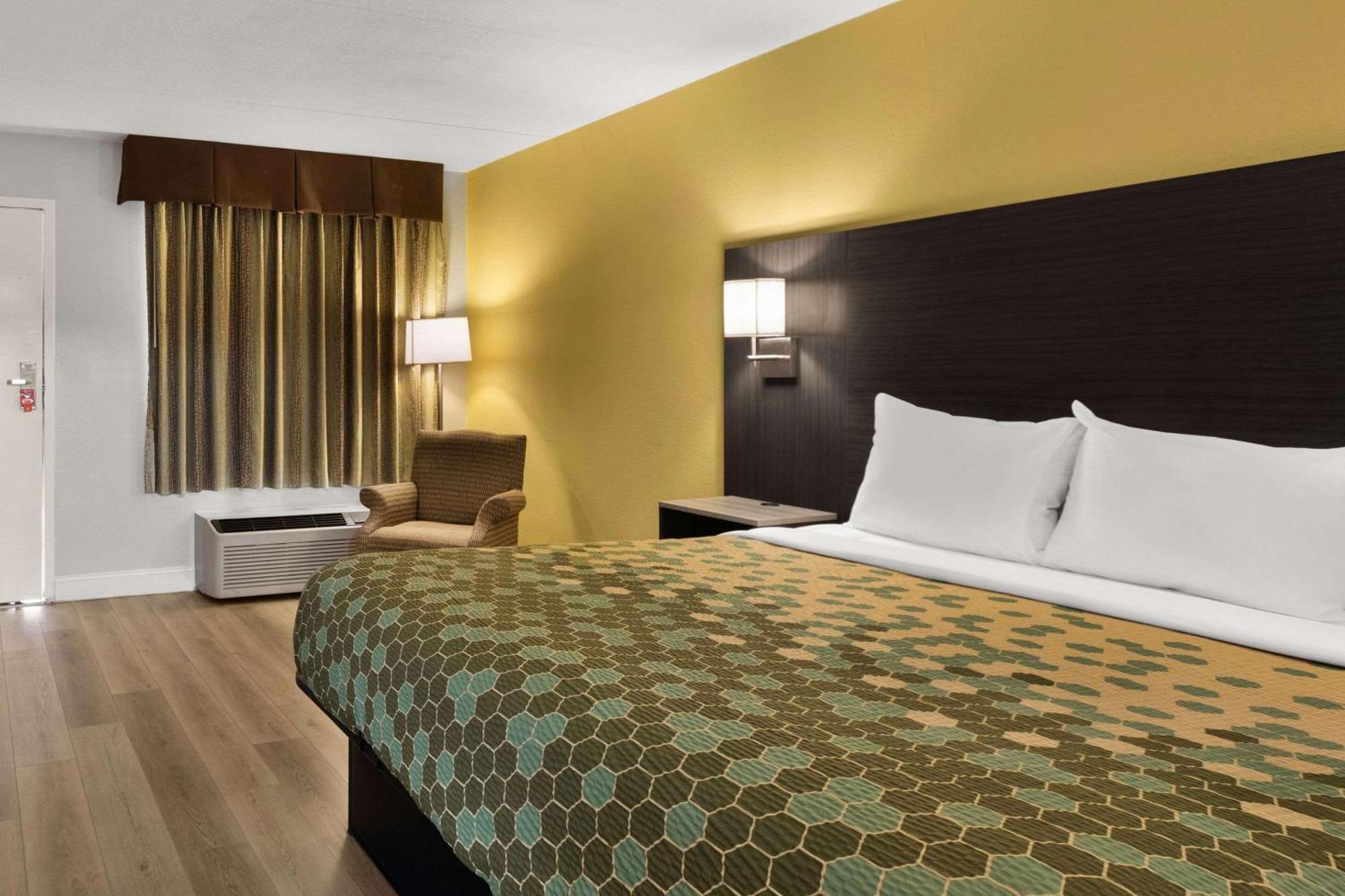 Econo Lodge White Pine Morristown I-81 & I-40 Split エクステリア 写真