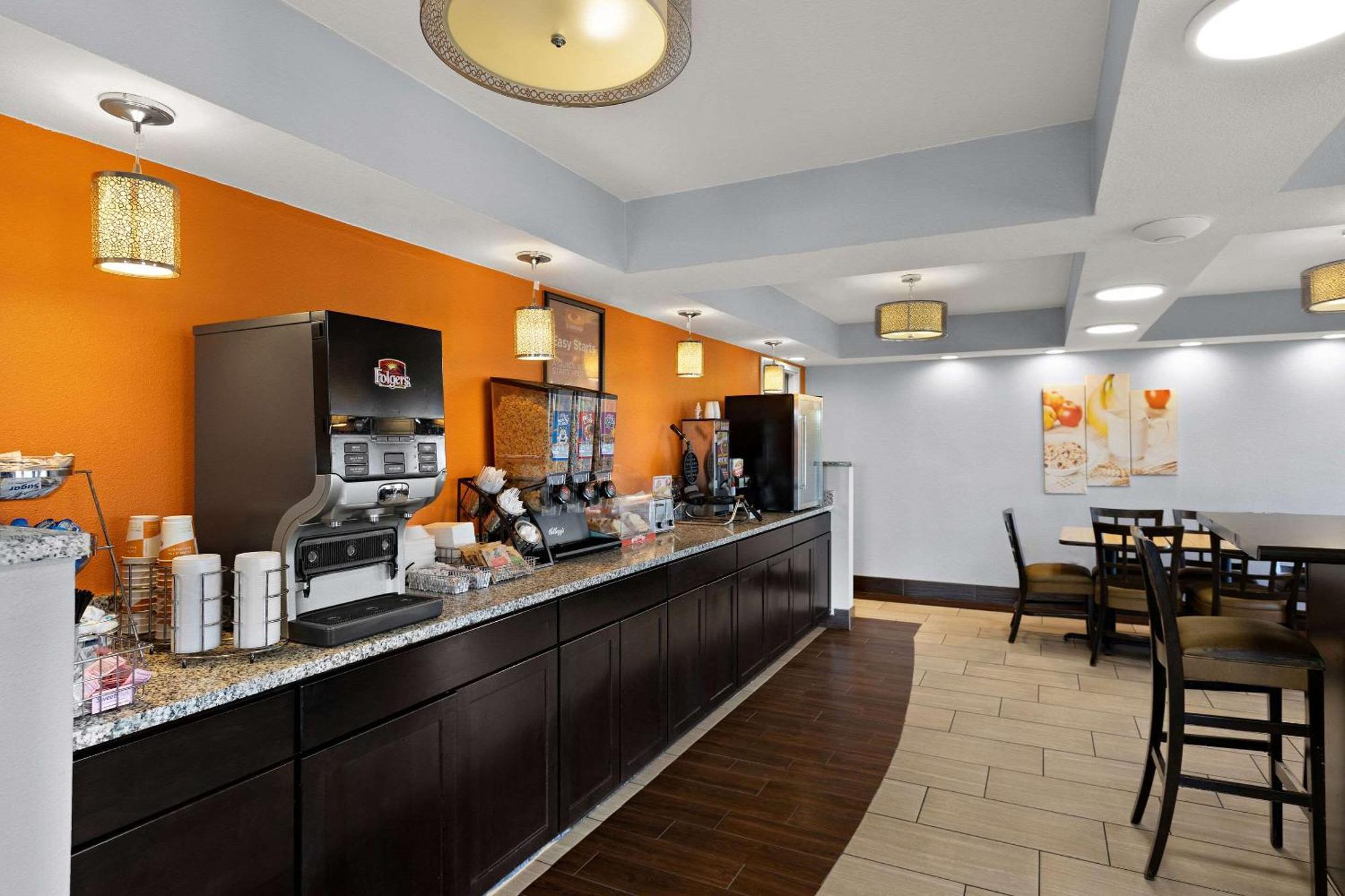 Econo Lodge White Pine Morristown I-81 & I-40 Split エクステリア 写真