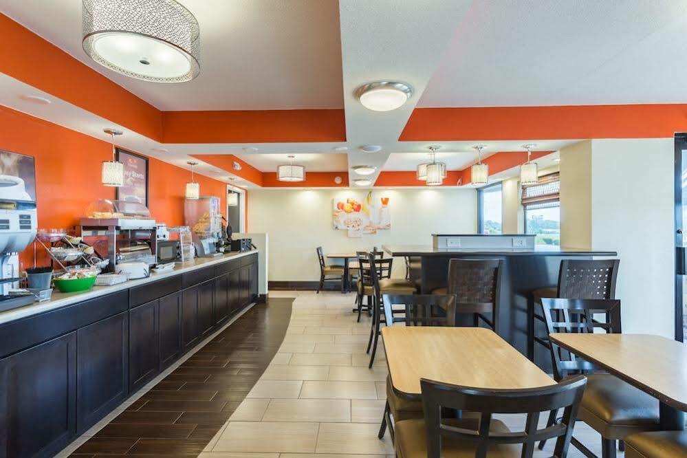 Econo Lodge White Pine Morristown I-81 & I-40 Split エクステリア 写真